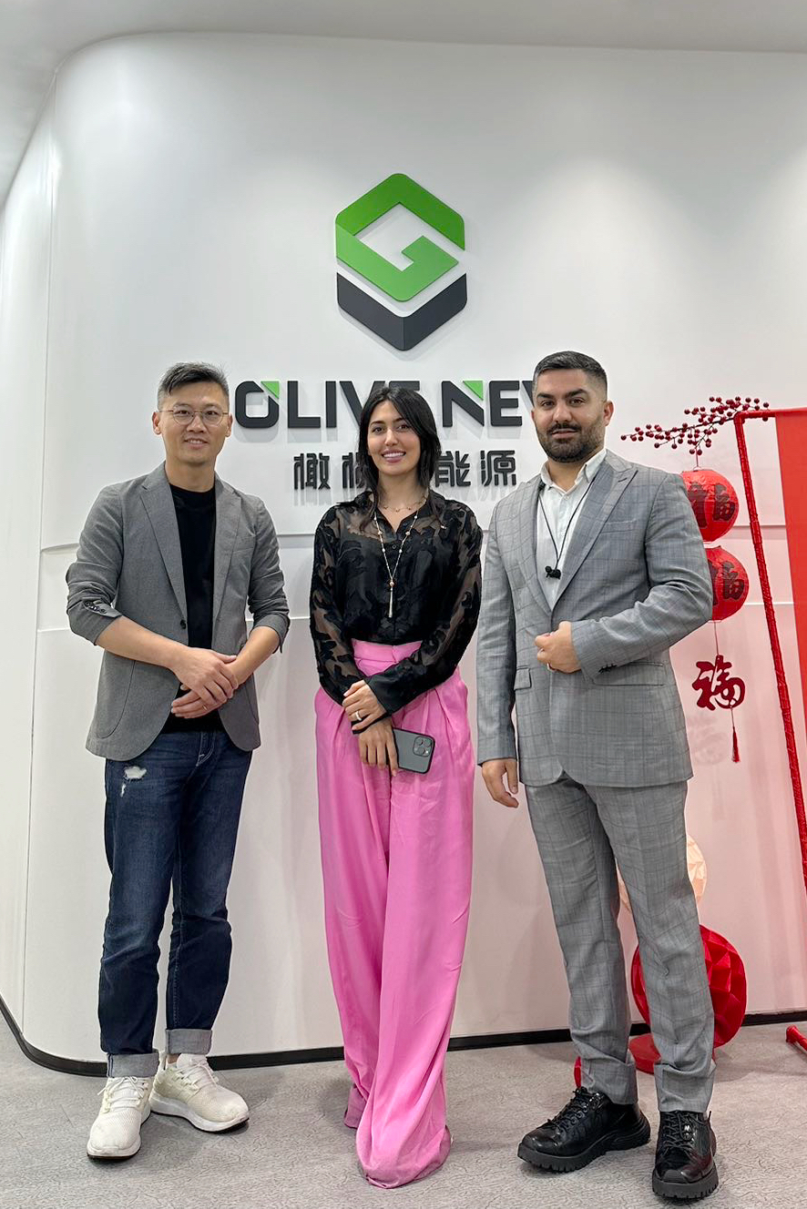 Photos with customer - 2